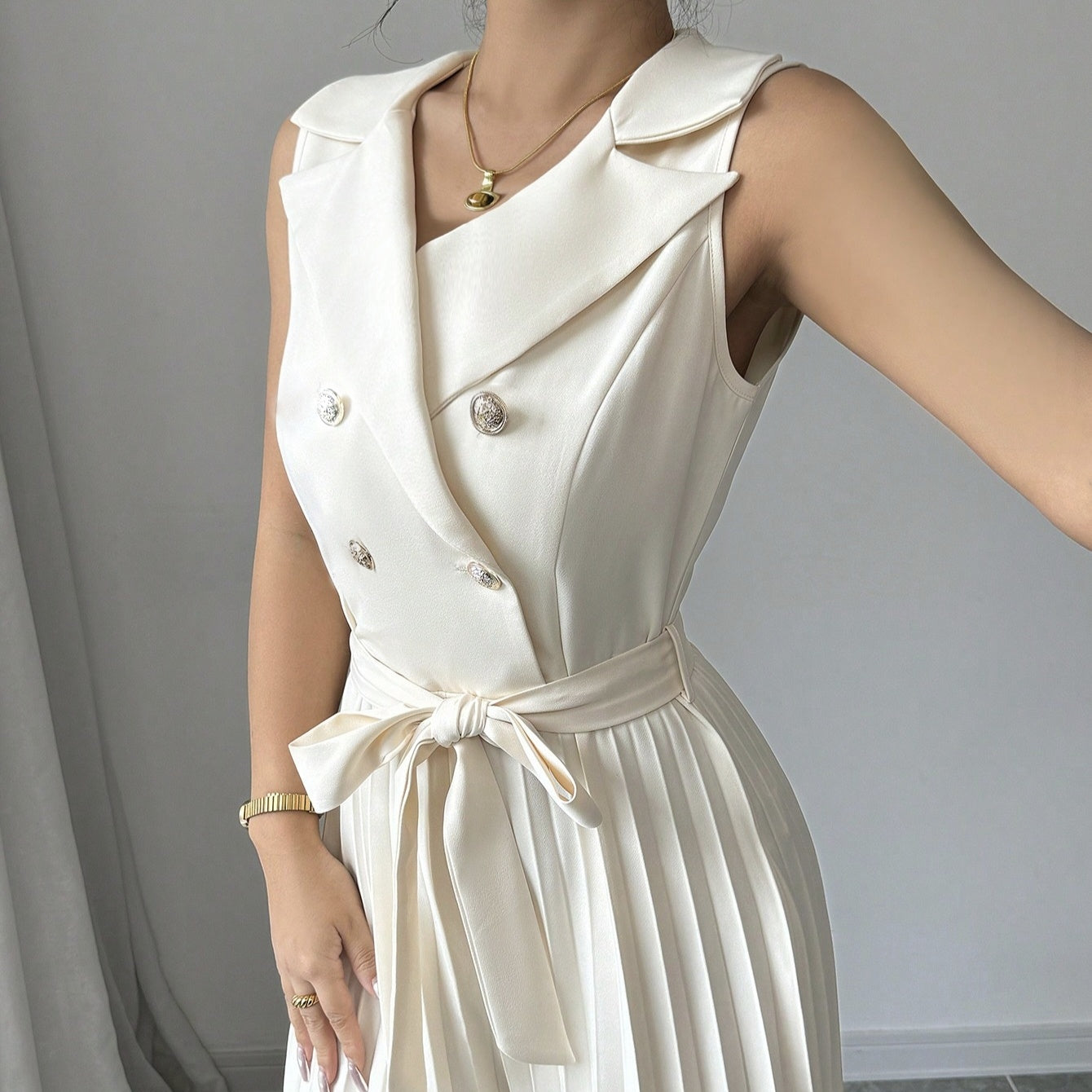 Ladies' V-neck Double Breasted Pleated Wide Leg Belt, Waist Belt, Height Enhancing Vest, Jumpsuit